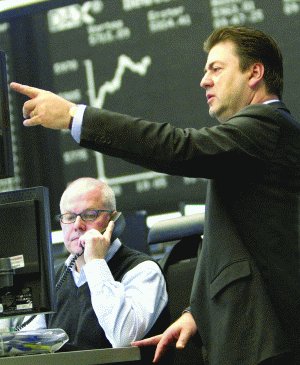 Brokerii din Frankfurt nu pot avea ocazia să tranzacţioneze acţiuni ale companiilor noastre. Brokerii din Frankfurt nu pot avea ocazia să tranzacţioneze acţiuni ale companiilor noastre.